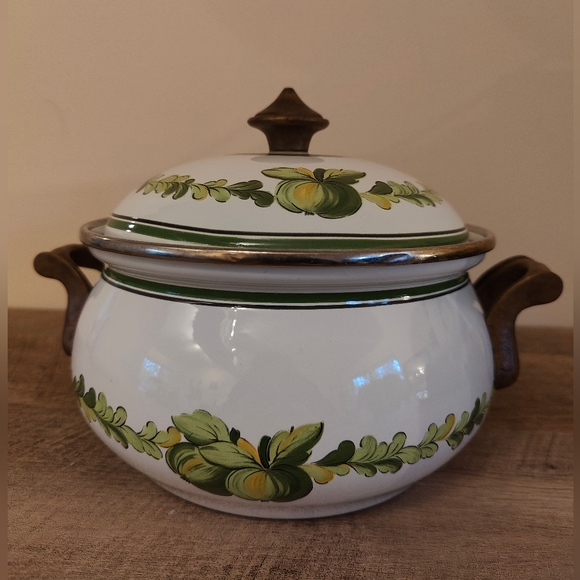 Vintage ASTA Enamelware Pot 7” - Picture 8 of 9